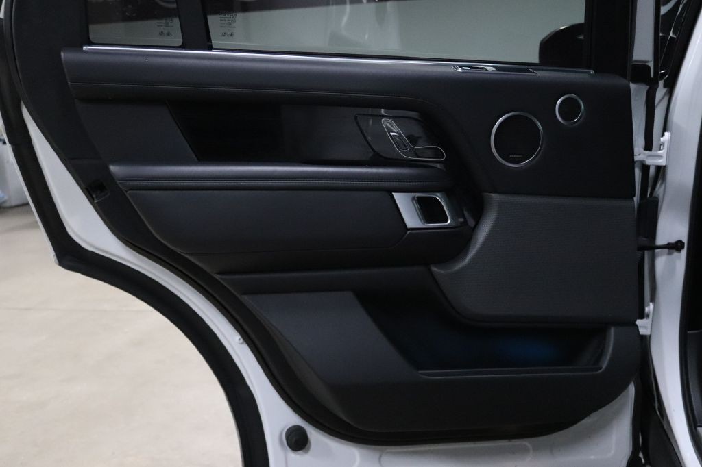 2018 Land Rover Range Rover Image 14