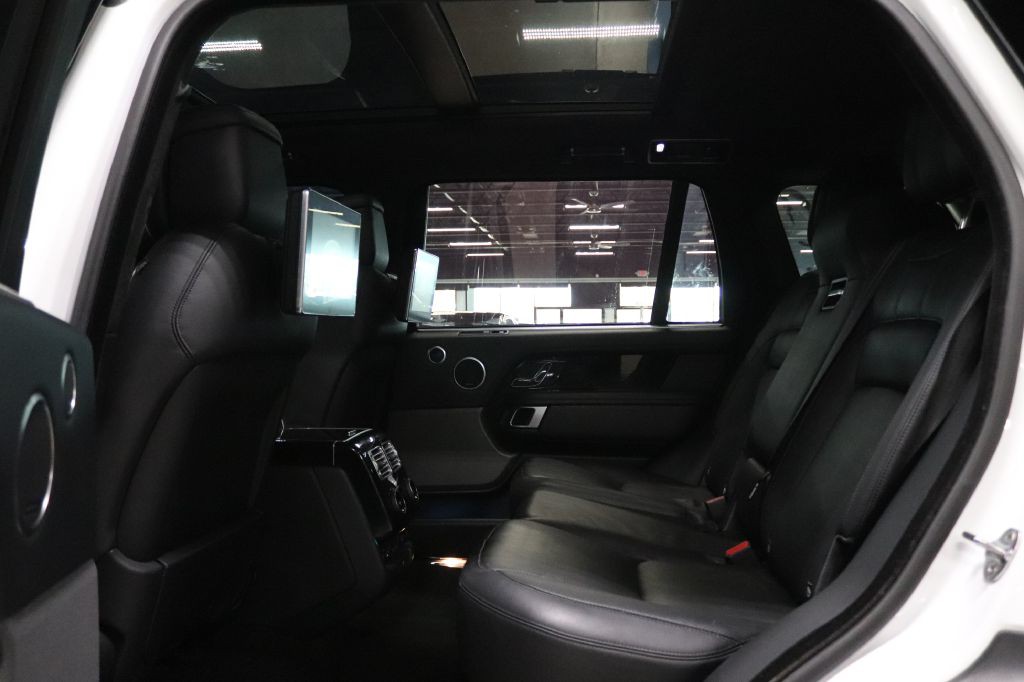 2018 Land Rover Range Rover Image 15