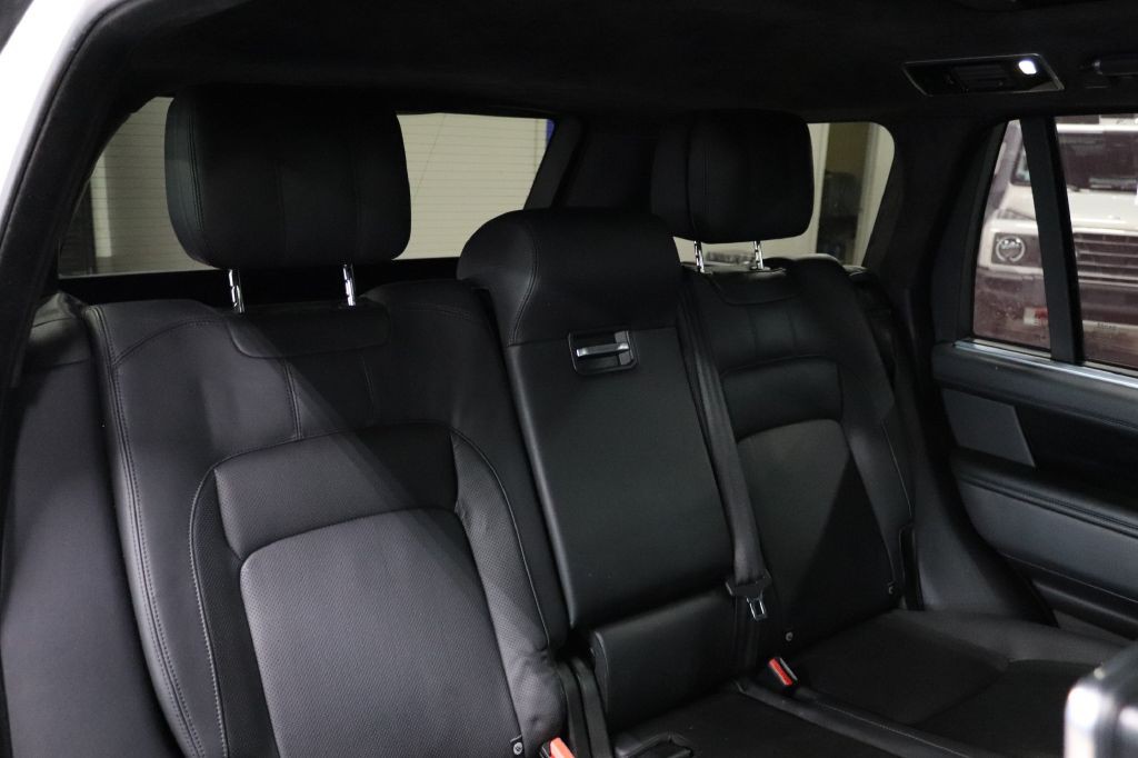 2018 Land Rover Range Rover Image 20