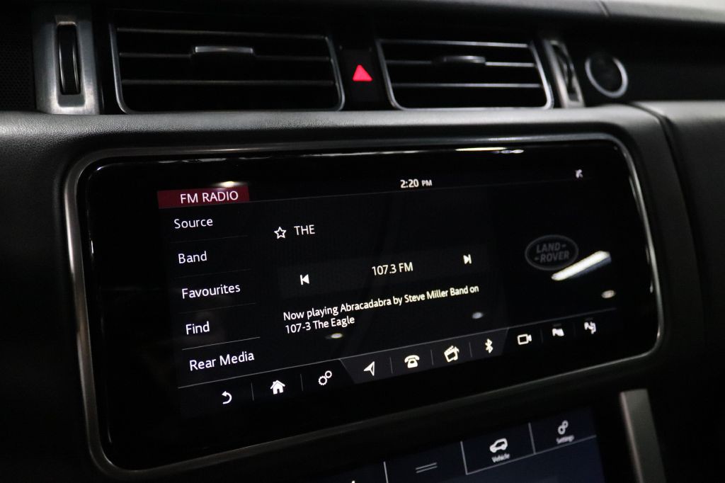 2018 Land Rover Range Rover Image 33