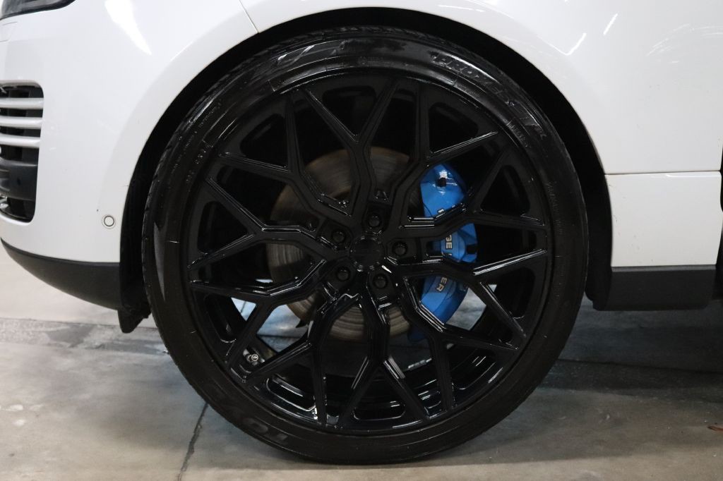 2018 Land Rover Range Rover Image 38