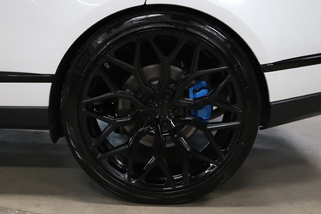 2018 Land Rover Range Rover Image 39