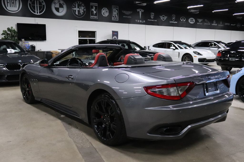 2016 Maserati GranTurismo Image 6
