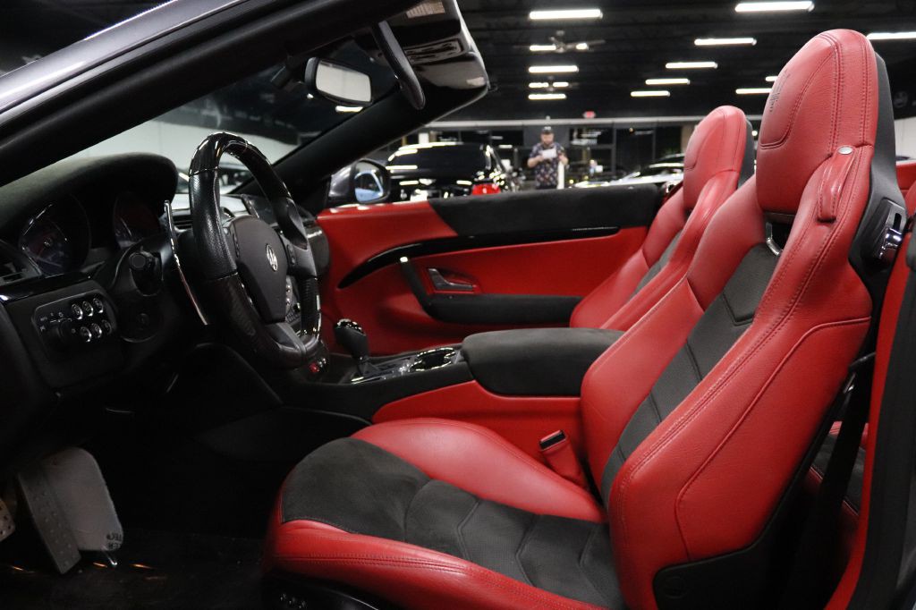 2016 Maserati GranTurismo Image 17