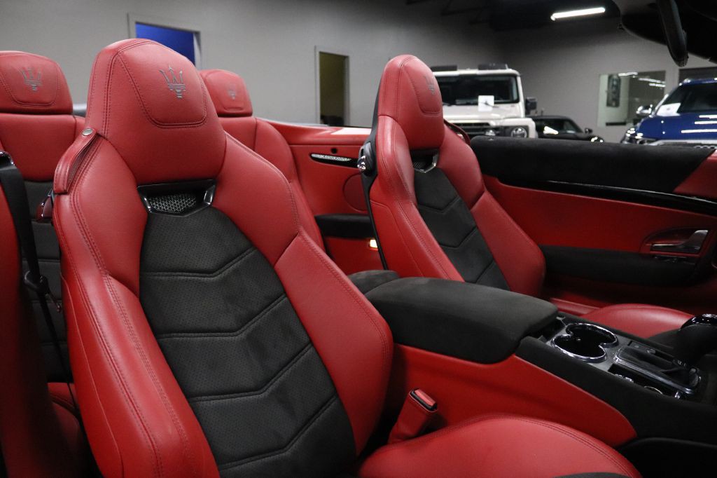 2016 Maserati GranTurismo Image 24