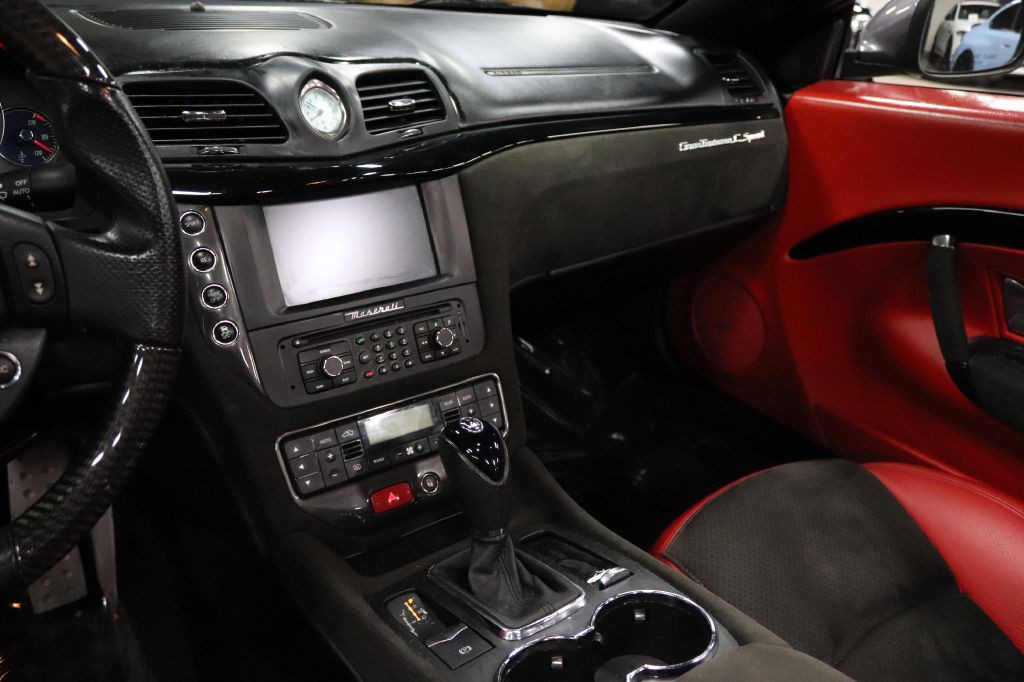 2016 Maserati GranTurismo Image 30