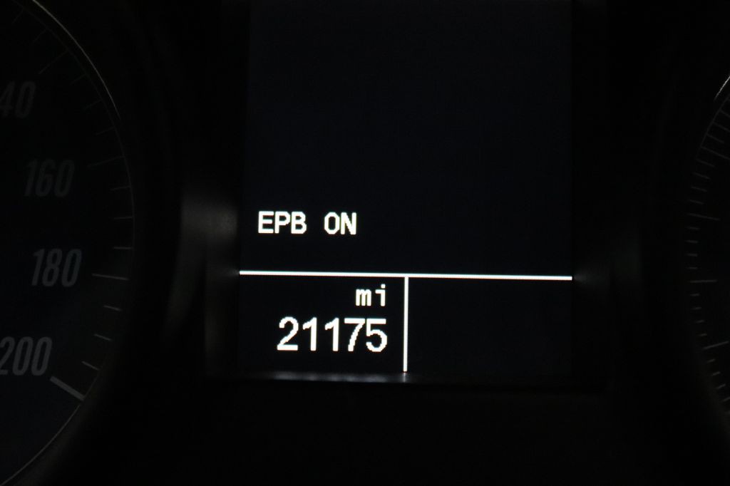 2016 Maserati GranTurismo Image 35