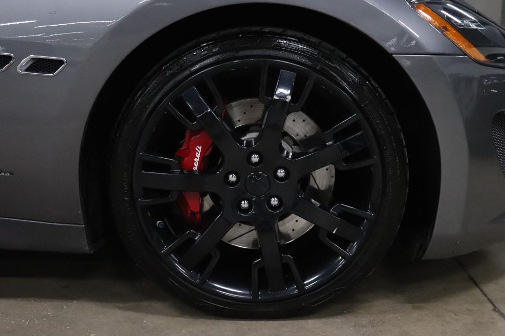2016 Maserati GranTurismo Image 39