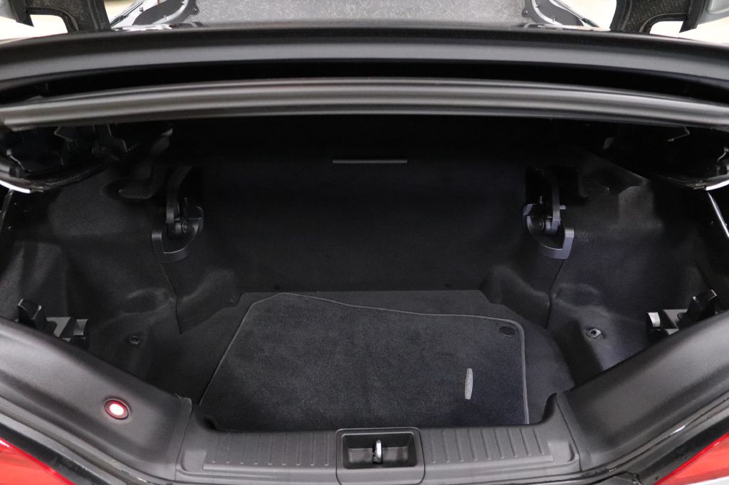 2013 Mercedes-Benz SL-Class Image 20