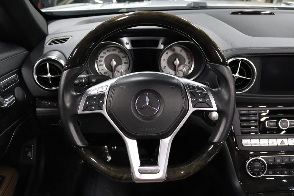 2013 Mercedes-Benz SL-Class Image 26
