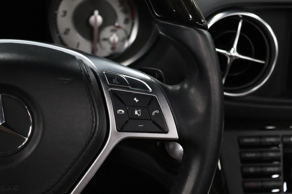 2013 Mercedes-Benz SL-Class Image 28