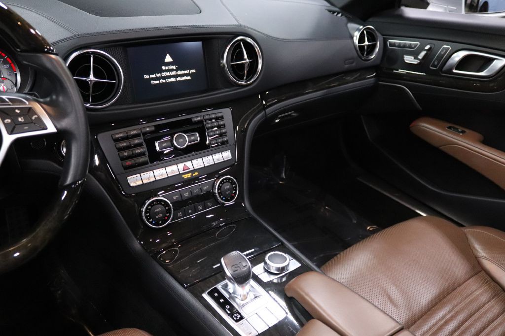 2013 Mercedes-Benz SL-Class Image 29