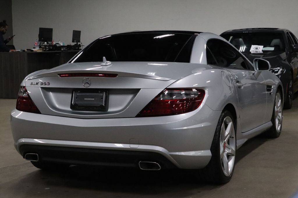 2016 Mercedes-Benz SLK-Class Image 5
