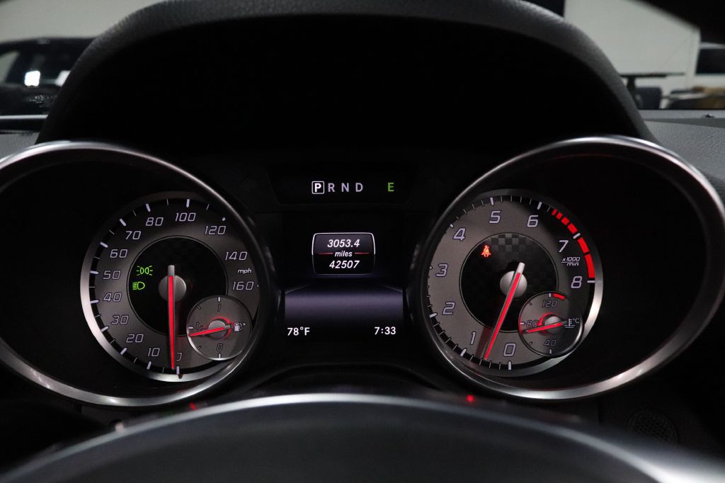 2016 Mercedes-Benz SLK-Class Image 27