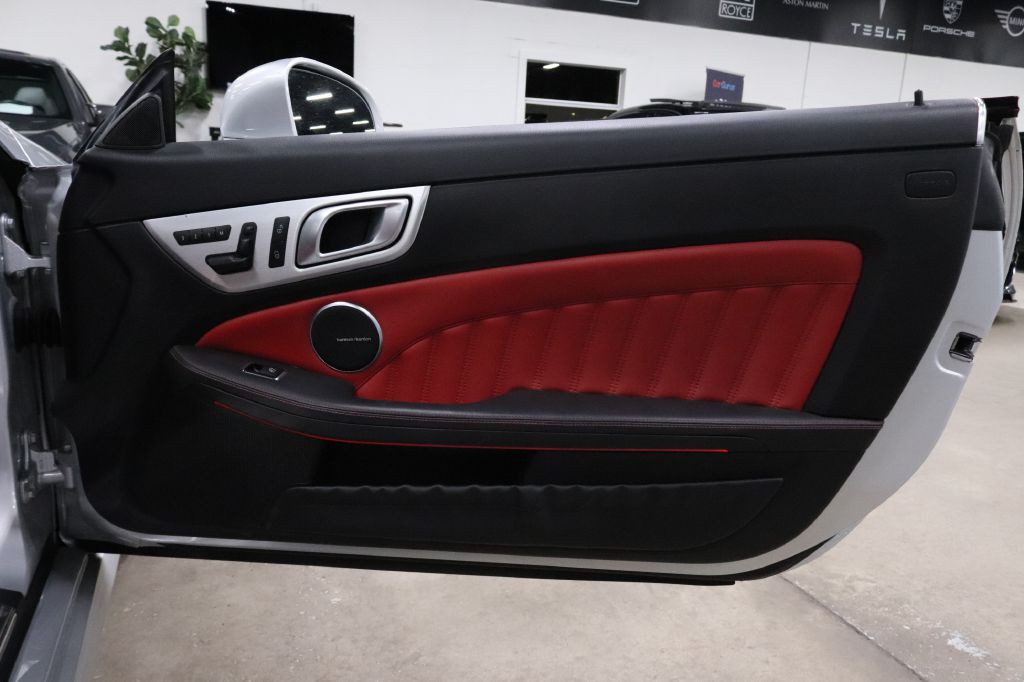 2016 Mercedes-Benz SLK-Class Image 29