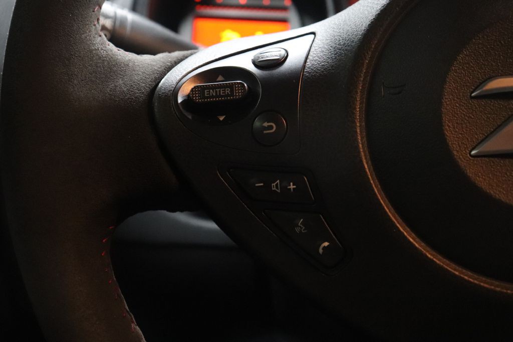 2020 Nissan 370Z Image 12