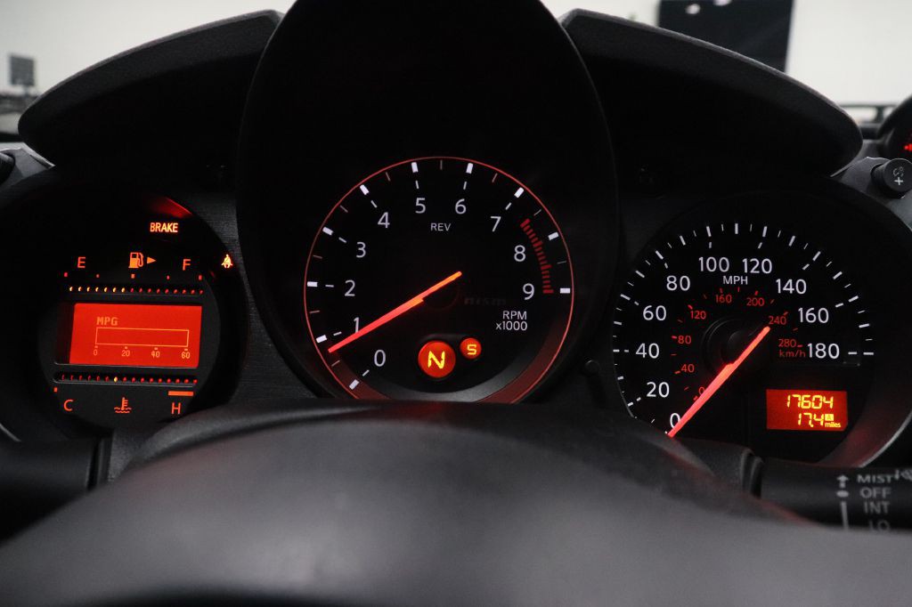 2020 Nissan 370Z Image 21