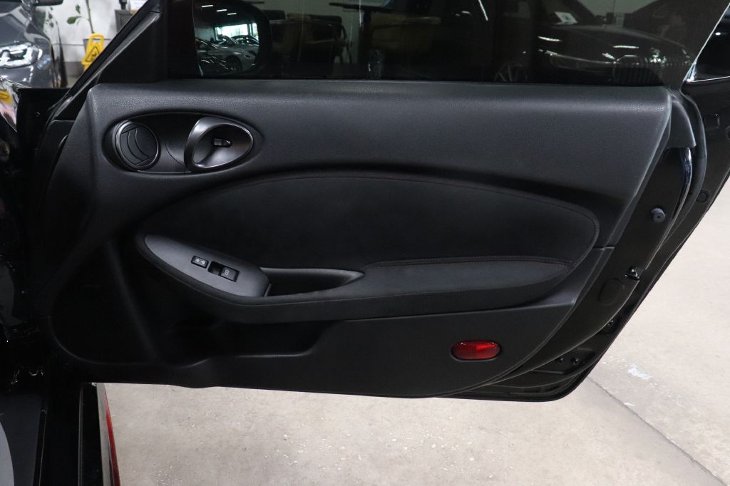 2020 Nissan 370Z Image 25