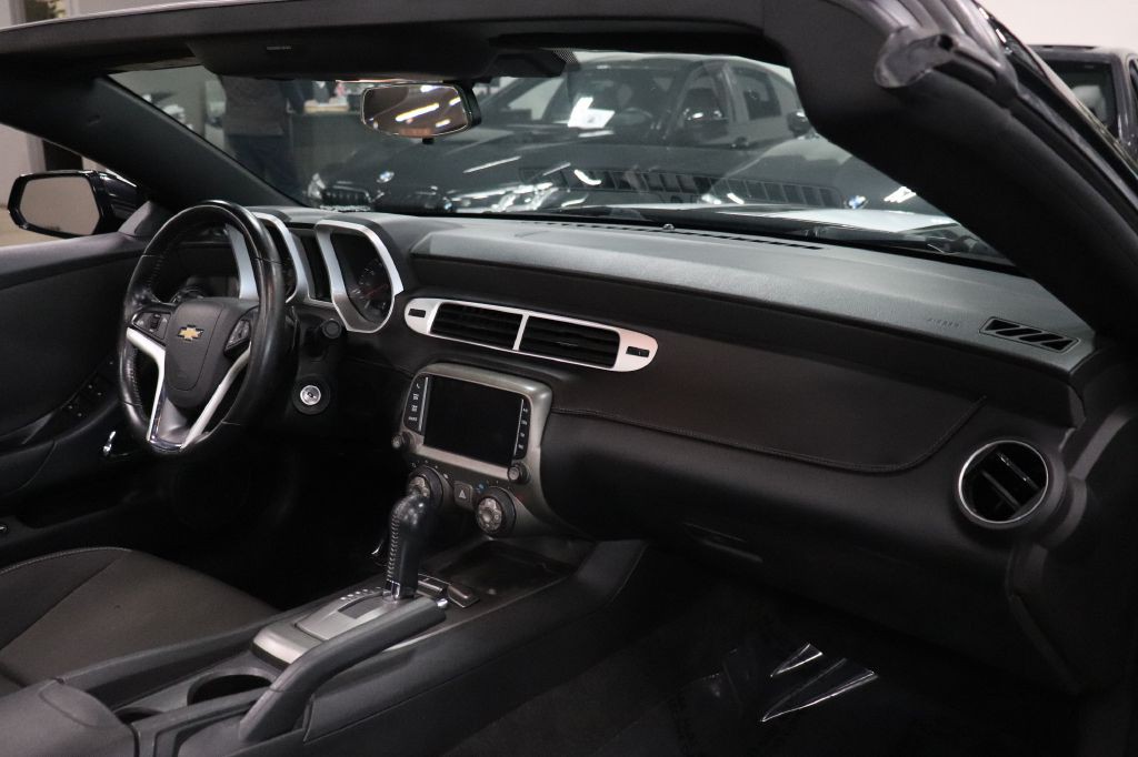2014 Chevrolet Camaro Image 25