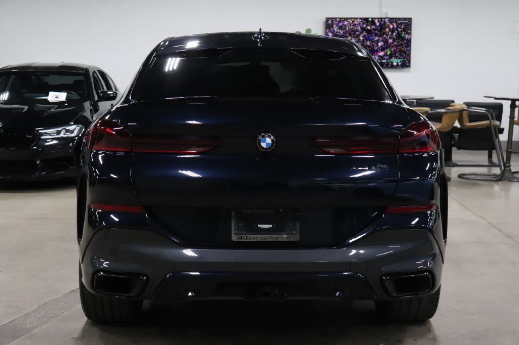 2022 BMW X6 Image 4