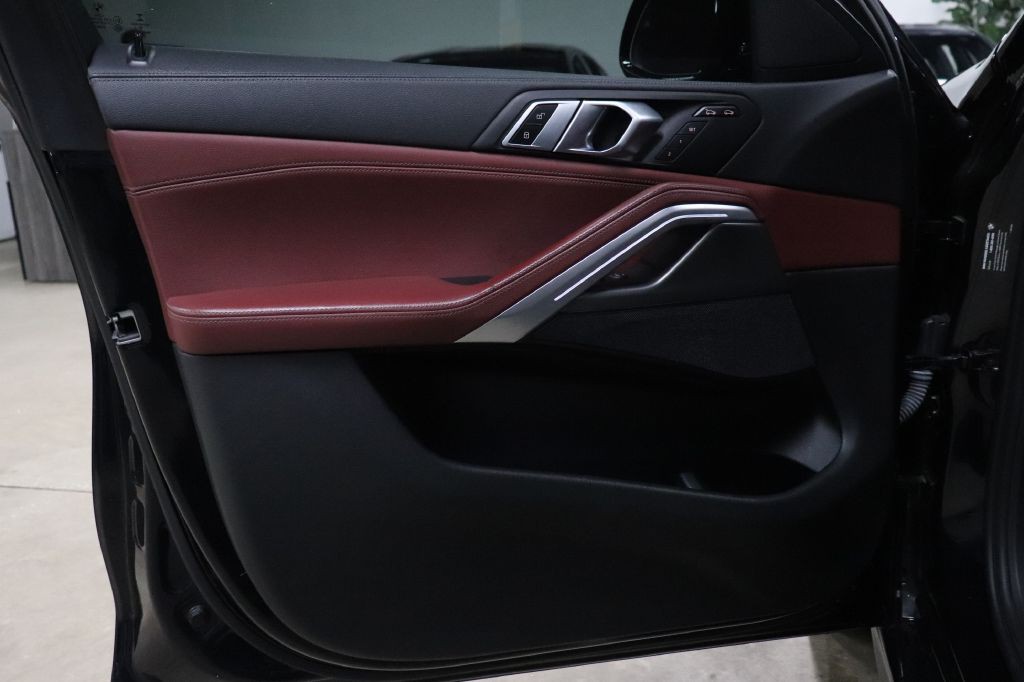 2022 BMW X6 Image 10