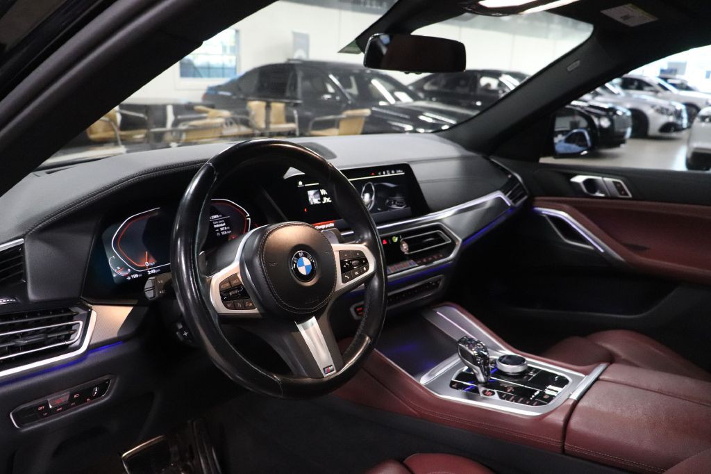 2022 BMW X6 Image 13