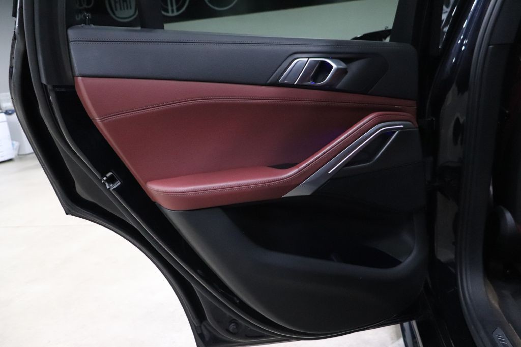 2022 BMW X6 Image 14