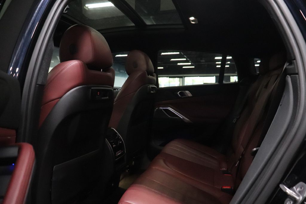 2022 BMW X6 Image 15