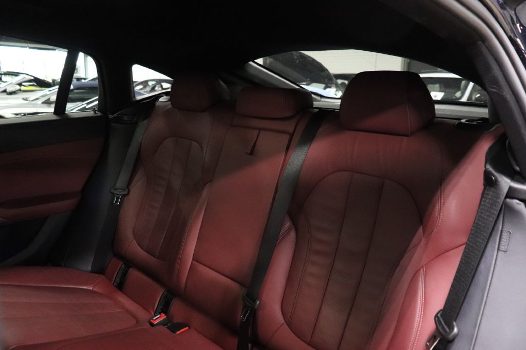 2022 BMW X6 Image 16