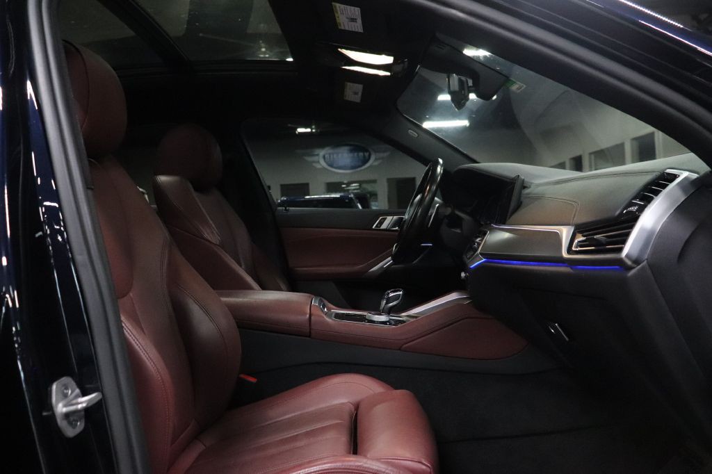 2022 BMW X6 Image 23