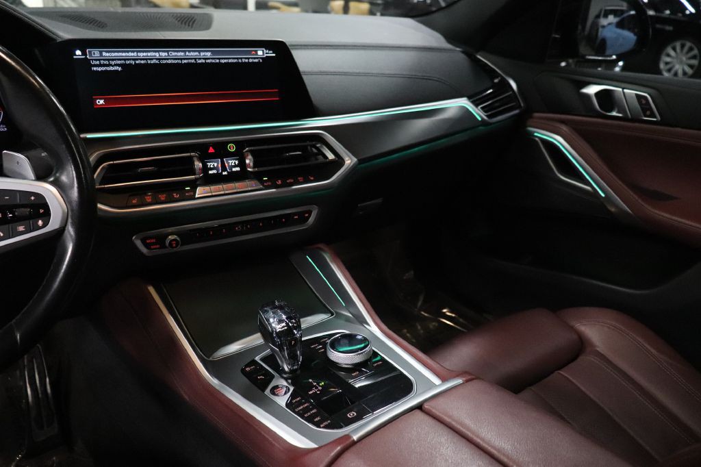 2022 BMW X6 Image 29