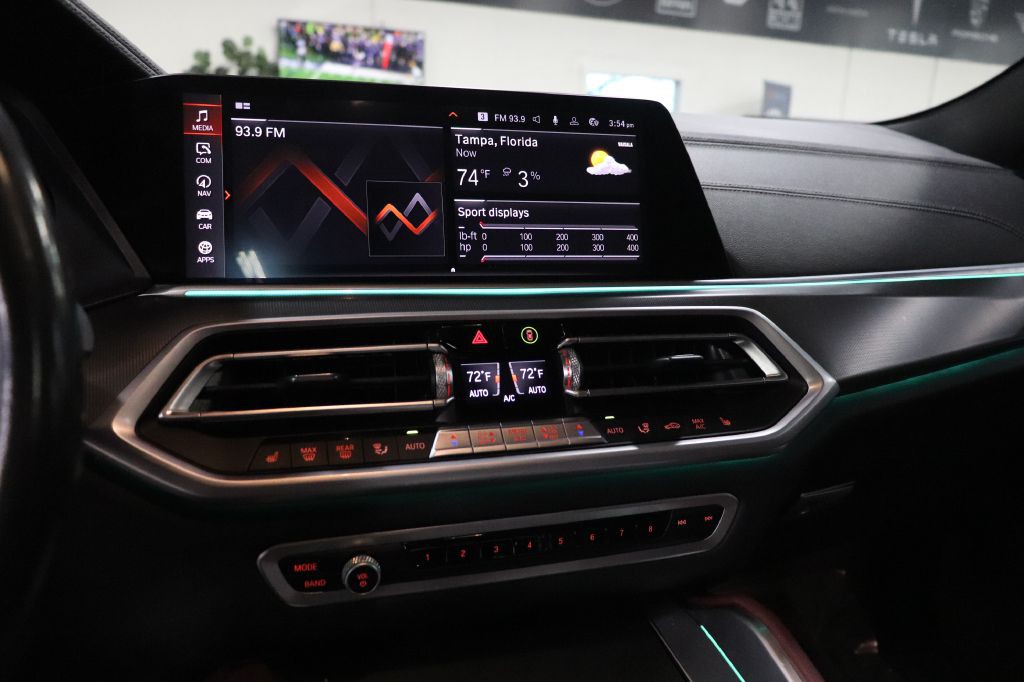 2022 BMW X6 Image 31