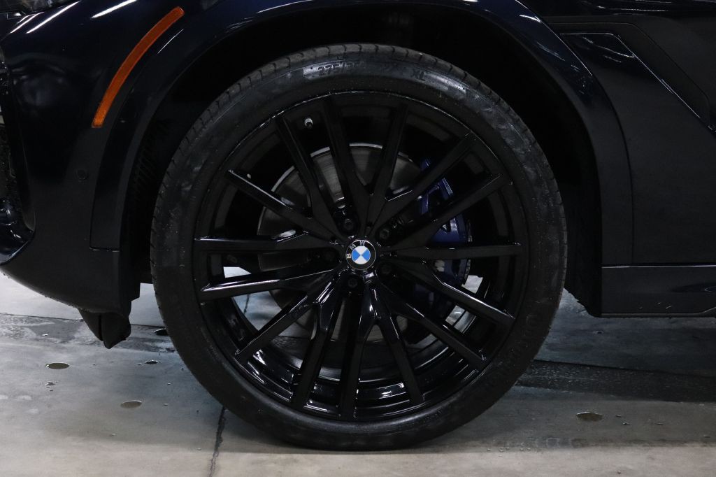 2022 BMW X6 Image 37