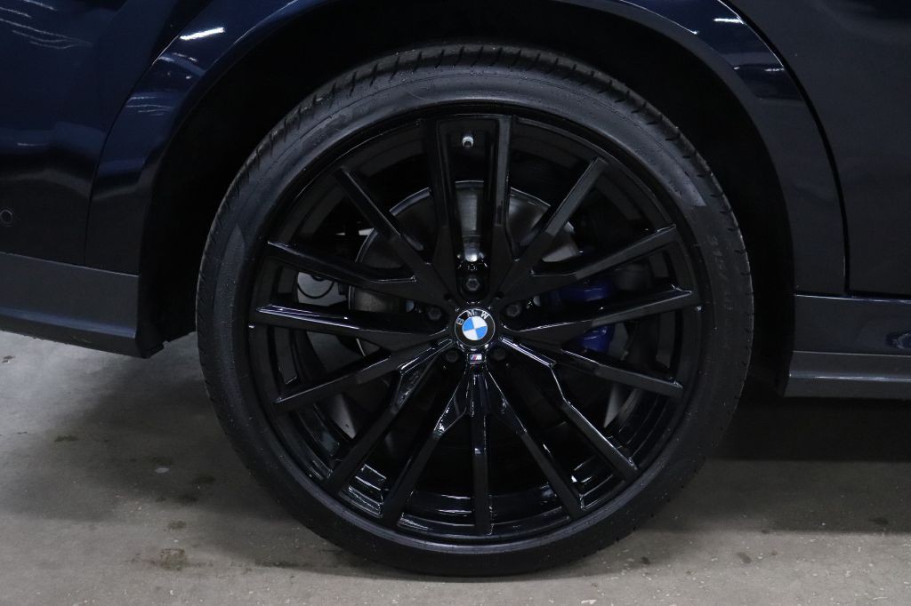 2022 BMW X6 Image 39