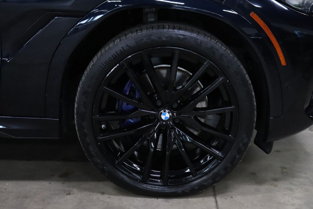 2022 BMW X6 Image 40