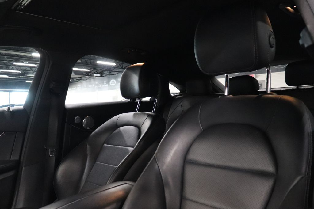 2018 Mercedes-Benz GLC-Class Image 11