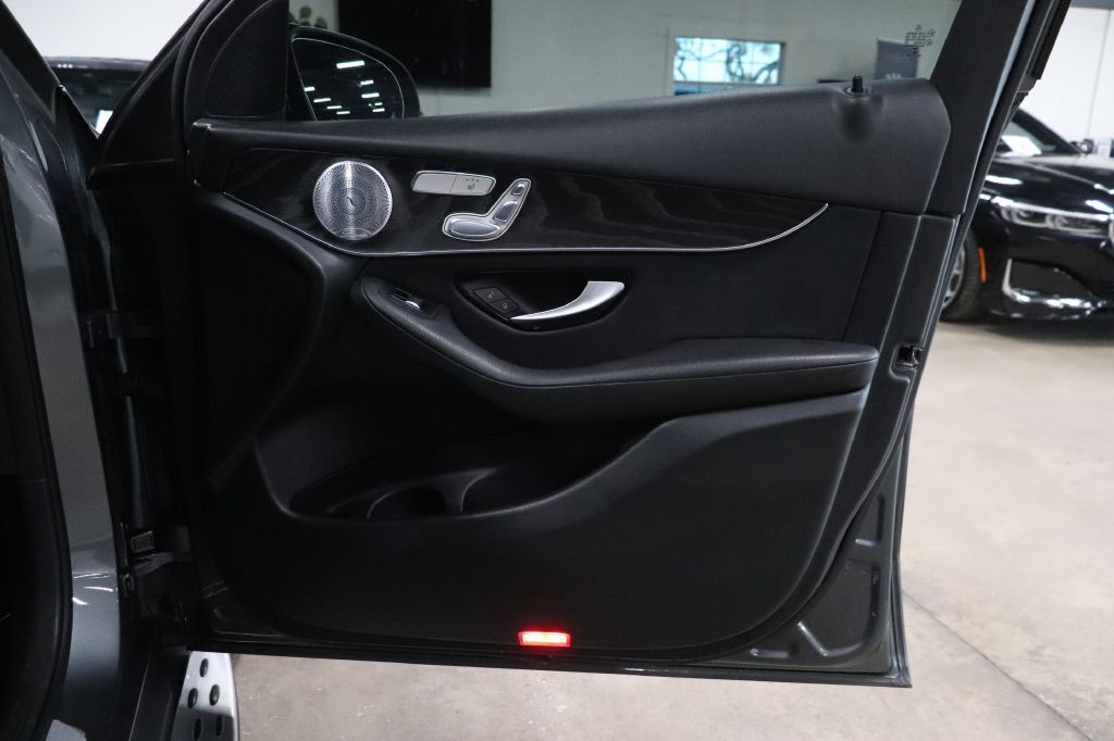 2018 Mercedes-Benz GLC-Class Image 27