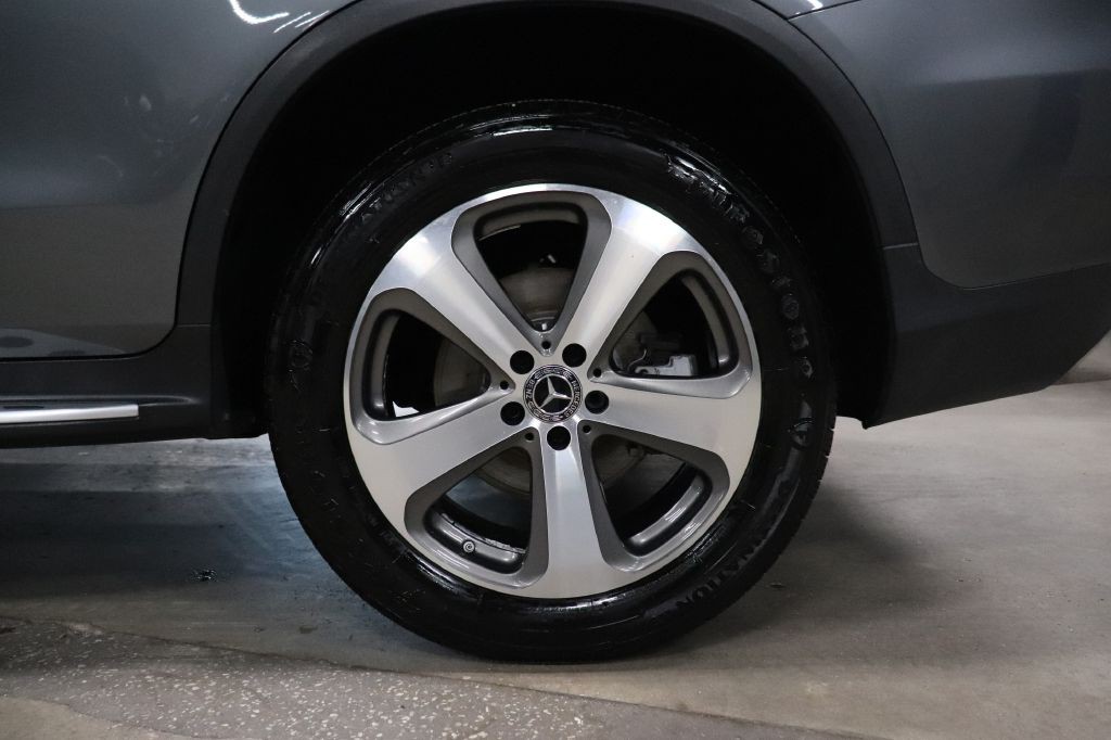 2018 Mercedes-Benz GLC-Class Image 32