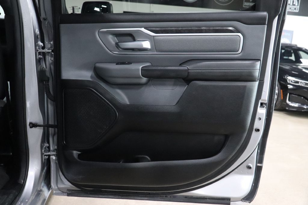2022 RAM 1500 Image 17