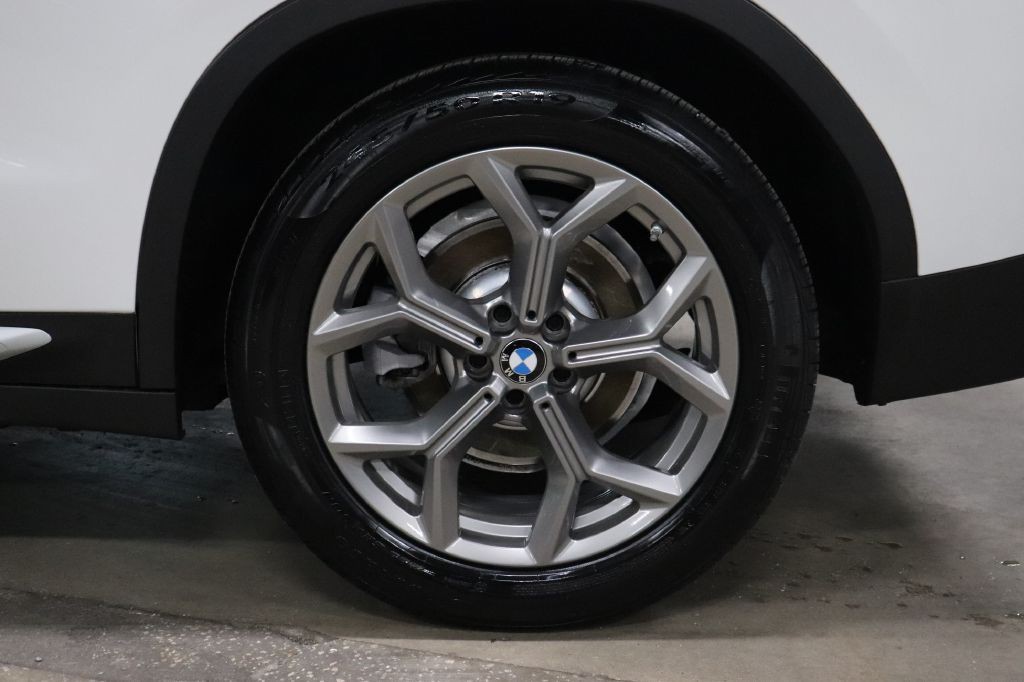 2023 BMW X3 Image 39