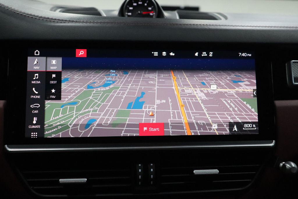 2021 Porsche Cayenne Image 15