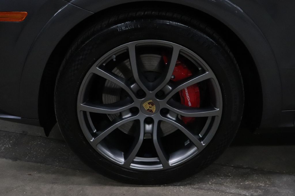 2021 Porsche Cayenne Image 32