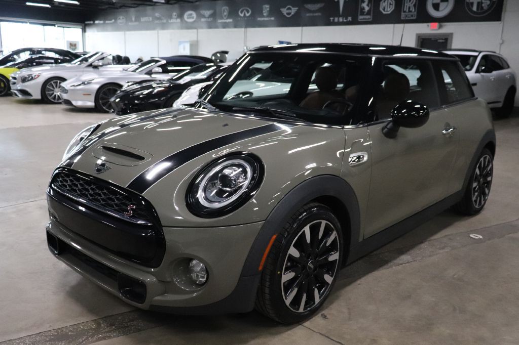 2019 MINI Cooper Image 1