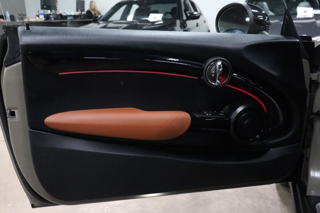 2019 MINI Cooper Image 10