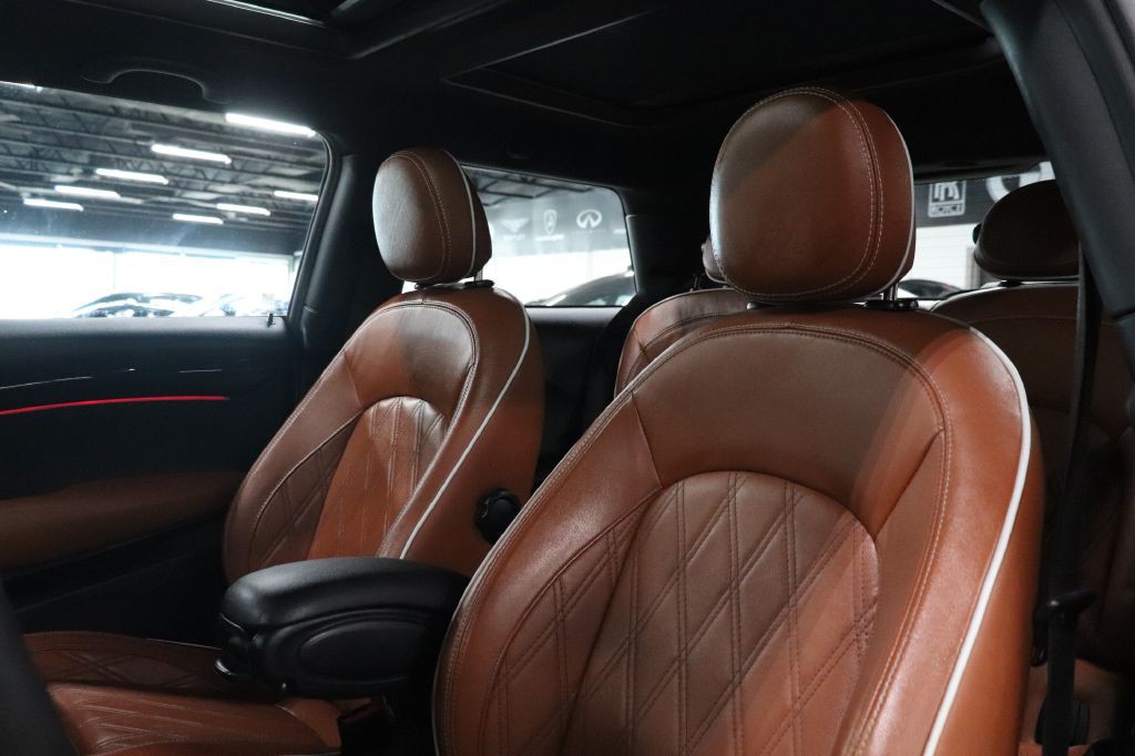 2019 MINI Cooper Image 12