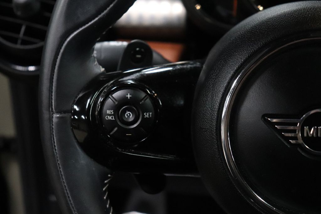 2019 MINI Cooper Image 20