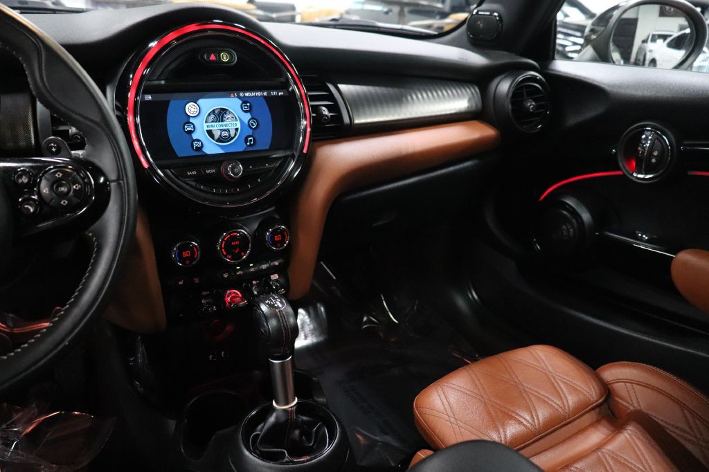 2019 MINI Cooper Image 22