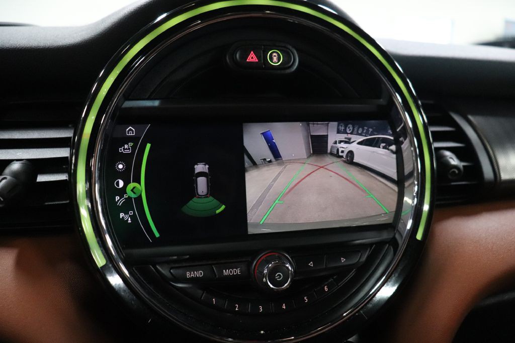 2019 MINI Cooper Image 26