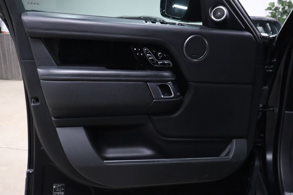 2020 Land Rover Range Rover Image 10