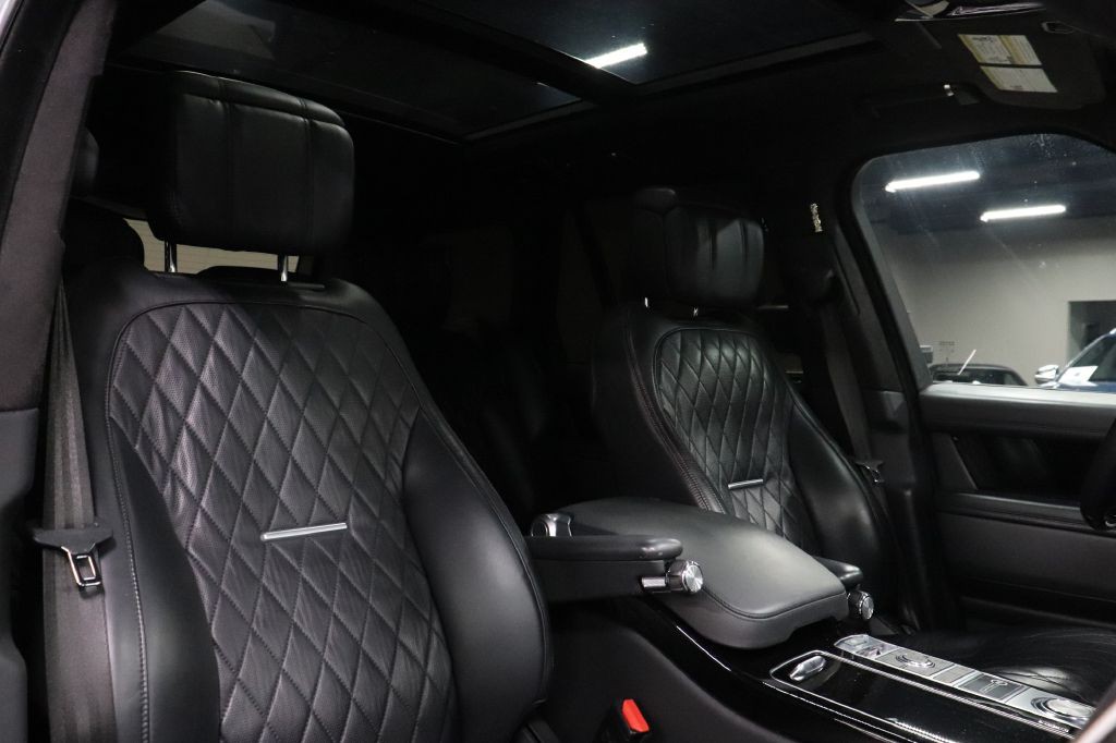 2020 Land Rover Range Rover Image 24